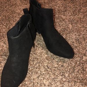Heeled booties